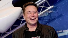 Elona Muska inspirirala popularna serija pa se primio škara te ošišao sebe i sina