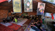Bagdad: Deseci tisuća sljedbenika molitvom dali podršku Moktadi Al-Sadru