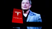 Elon Musk se predomislio: Ipak je prodao još dionica Tesle