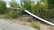 [VIDEO] Srušila se letjelica na području Lovreća, pilot nije ozbiljno ozlijeđen
