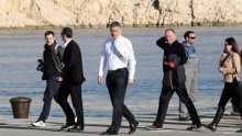 Karamarko se razbolio, po terenu šalje Brkića