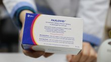 U Sloveniju stigao lijek protiv covida Paxlovid, prvi pacijenti već su ga primili