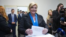 Do 11,30 na izbore izašlo 21,5 posto birača