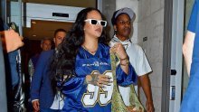 Biste li ih nosili? Rihanna isfurala najotkačeniju verziju omraženih klompi