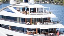 Pogledajte kako Beyonce i Jay-Z uživaju u Dalmaciji: Fotografi su snimili luksuznu jahtu u kanalu Sv. Ante, a Jay-Z ih je promatrao kroz dalekozor
