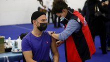 HZJZ objavio nove preporuke, pozivaju građane da se docijepe novim cjepivima protiv omikrona