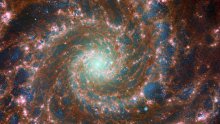 Kakav prizor! Teleskopi James Webb i Hubble snimili su samo srce udaljene galaksije
