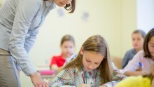 Počela eksperimentalna provedba, preko 4000 petaša danas pisalo nacionalni ispit iz Hrvatskog jezika