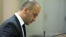 'Cipelarite ljude iz AZOP-a, a godinama se znalo za kredite'