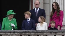 Evo kako je najmlađi sin Kate Middleton i princa Williama reagirao na smrt prabake, kraljice Elizabete