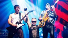 Brkovi, Urban & 4, Hladno pivo, Kiša metaka i High5 na Exitu