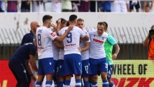 [VIDEO/FOTO] Hajduk totalno nadigrao nemoćnu Rijeku, a prvi gol domaćina bio je fantastičan, Biuk je uzeo loptu na svojoj polovici...