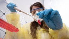 U Hrvatskoj 727 novozaraženih, preminulo sedam osoba