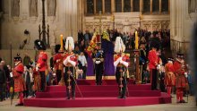 Vrata Westminstera zatvorena su za javnost: Završeno odavanje počasti kraljici Elizabeti