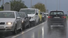 Jak udar groma: U Zagrebu prometni kolaps, prestali raditi semafori