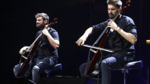 [FOTO] Na mjestu gdje je sve počelo: 2Cellos u Areni održali svoj posljednji koncert, pogledajte kakva je bila atmosfera