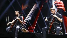 2Cellos odlaze s krimenom: Pretakali rock u čela po receptu kojim hrvatski majstori preprodaju lažno maslinovo ulje ili parsto kubika plina