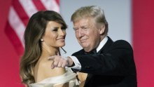 Poput grčke božice: Melania Trump ukrala je svu pozornost i zasjenila čak i mladenku