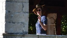 Glumica najpoznatija po ulozi legendarne Edith Piaf na lokacijama u Trstenom snima novi film