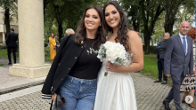 Ležerna kombinacija Nine Badrić na vjenčanju prijateljice izazvala brojne reakcije