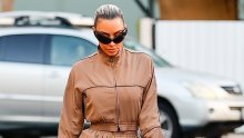 [FOTO] Kim Kardashian nosi Crocsice s petom u najhrabrijem modnom izdanju dosad