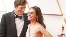 Otkrili su da djecu ne tuširaju svakog dana, potom je Ashton Kutcher priznao da je bio pijan kada je Mili priznao da je voli, no to nije sve