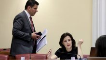 Orešković: Što dobivamo s elektronskom iskaznicom, a što se nije moglo riješiti na drugačiji način?