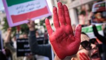 Iransko vodstvo pokušava nacionalne prosvjede preusmjeriti na Kurde
