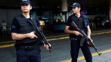 Erdogan ne posustaje: Suspendirano još 12.000 policajaca