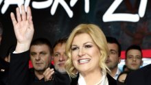 Jedva čekamo to pojavljivanje: Kolinda Grabar-Kitarović pozirala u narodnoj nošnji koju nosi u Katar na SP u nogometu