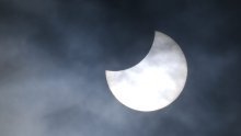 [FOTO] Pogledajte kako je Sunce izgledalo za vrijeme pomrčine, ovo su rijetki prizori