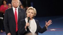 Clinton: Trump predstavlja 'prijetnju' za demokraciju