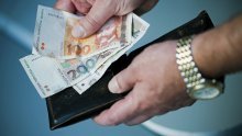 Plaće u Hrvatskoj opet pale, polovica zaposlenih prima manje od 6500 kuna