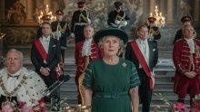 Peta sezona 'Krune' bavi se najneugodnijim razdobljem: Zaredali su se skandali i razvodi pa razoran požar, a kraljica nikad nije bila omraženija