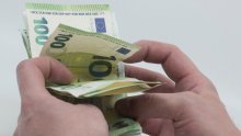 Njemačka planira svim 18-godišnjacima dati poklon bon od 200 eura, ali još se preispituje jedna stvar