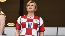 Kolinda Grabar-Kitarović u Katar stiže u narodnoj nošnji, a sada je otkrila i razlog tog upečetaljivog modnog izbora