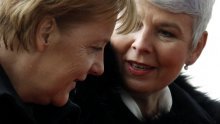 Kosor žica počasni doktorat za Angelu Merkel