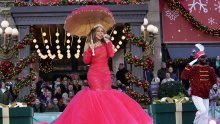 'Najljepše doba godine' službeno je počelo: Kraljica Božića ukrala show u nikad raskošnijem izdanju