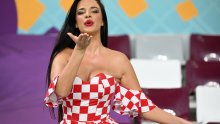 Najpoznatija hrvatska navijačica Ivana Knoll Vatrene bodri u oskudnijem izdanju; haljinica otkriva malo previše