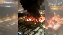 [VIDEO/FOTO] Veliki požar u trgovačkom centru u Moskvi! Eksplozije na sve strane, buktinja guta sve pred sobom