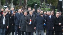 [FOTO] Plenković na Mirogoju obilježio 23. obljetnicu smrti Franje Tuđmana