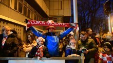 [FOTO/VIDEO] Urnebesna poruka vatrogasaca dodatno užarila atmosferu u Savskoj: 'Genijalno'