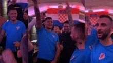 [VIDEO] Lovren i Brozović pjevali Thompsonove 'Čavoglave' s pokličem 'Za dom spremni'