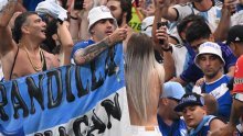 Pobjedu Argentine proslavila je skidanjem u toples na stadionu u Dohi zbog čega bi ova navijačica mogla završiti iza rešetaka