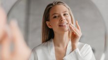 Otkrili smo kako skincare utječe na mikrobiom kože i koji su jedini čistači koji ga poštuju