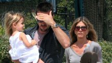 Holivudska kumstva: Jennifer Aniston, Spielberg i Cameron Diaz krsni su kumovi djeci svojih slavnih prijatelja