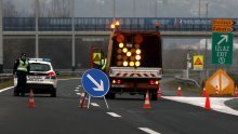 [VIDEO] Zagorci blokirali cestu u Svetom Križu Začretju, tvrde da nije sigurna