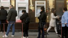 Potrošači upozoravaju: 'Nema dovoljno eurokovanica, redovi su u bankama, a na bankomatima često nema novca'