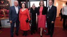 Premijeru 'Šišmiša' nisu propustili ni Gordan i Sonja Jandroković, Željka Ogresta i Dubravko Merlić, ministri Beroš i Božinović, Martina Bienenfeld...