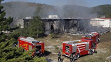 Izgorjelo 50 tona plastike i 12 tona kocki za potpalu